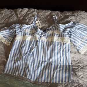 New lace Stripes Blouse size M/L
